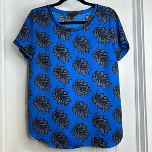 Ann Taylor Beautiful Royal Blue and Gray Piped Short Sleeve. Size‎ Small.